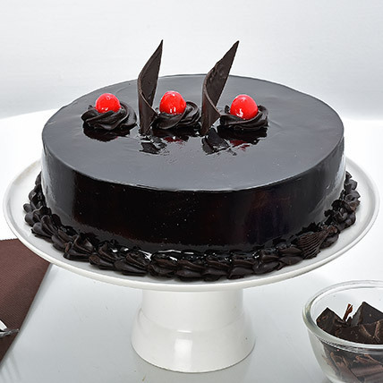 Premium Chocolate Fresh Cream Cake